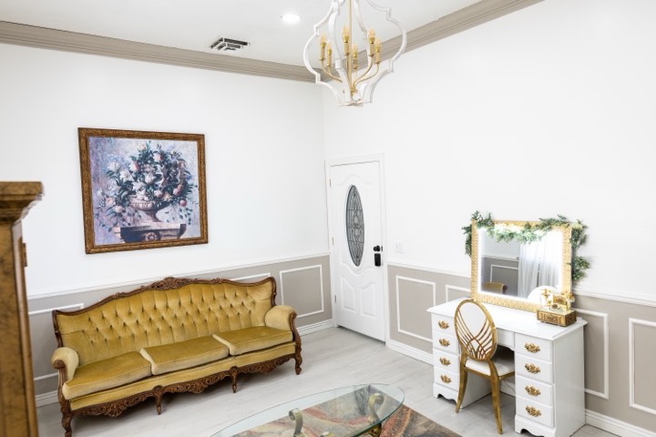 Bridal suite lounge at our Utah Valley event venue in Orem