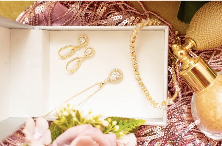 Jewelry detail at our Orem, Utah event venue
